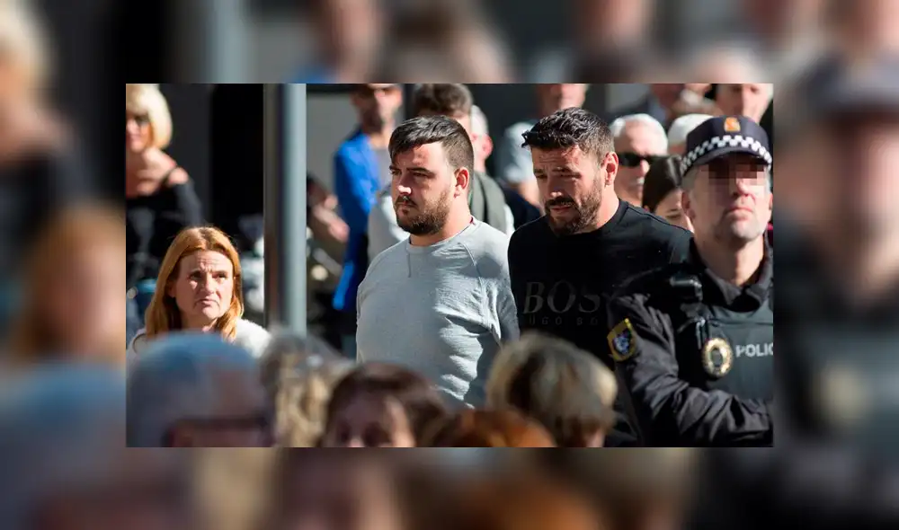 "Adiós, Julen", vecinos del menor se despiden de él en El Palo [VIDEO]