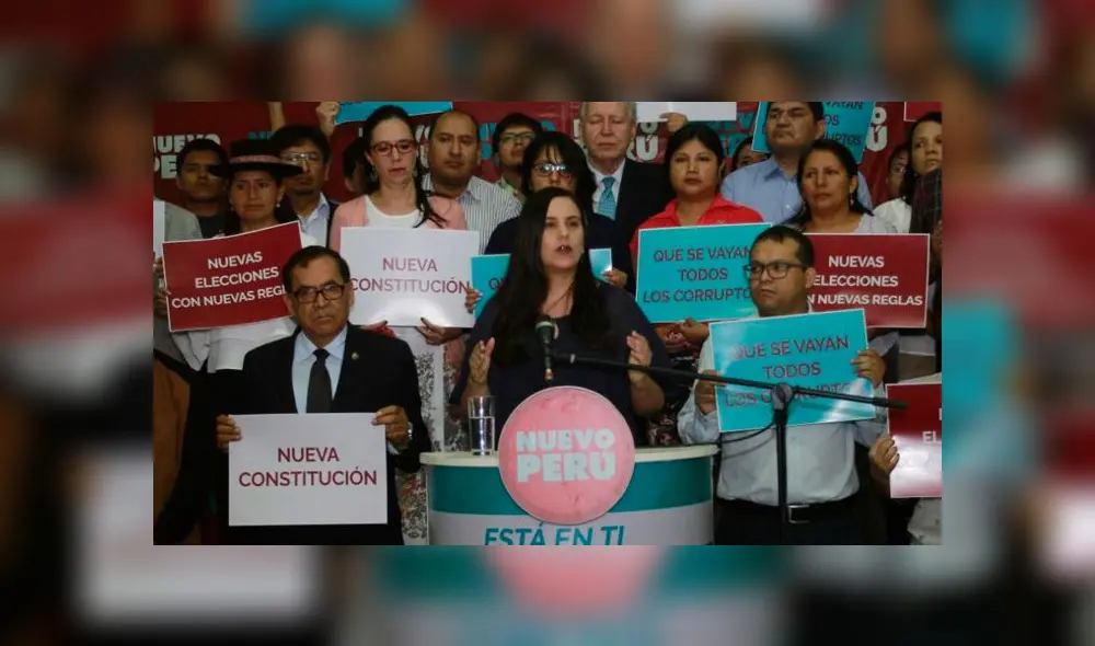 Verónika Mendoza exhortó a Martín Vizcarra a que convoque nuevas elecciones generales Verónika Mendoza exhortó a Martín Vizcarra a que convoque nuevas elecciones generales