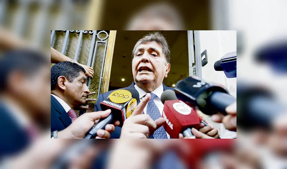 Complicado. Ausencia de Alan García es notoria en el Apra.
