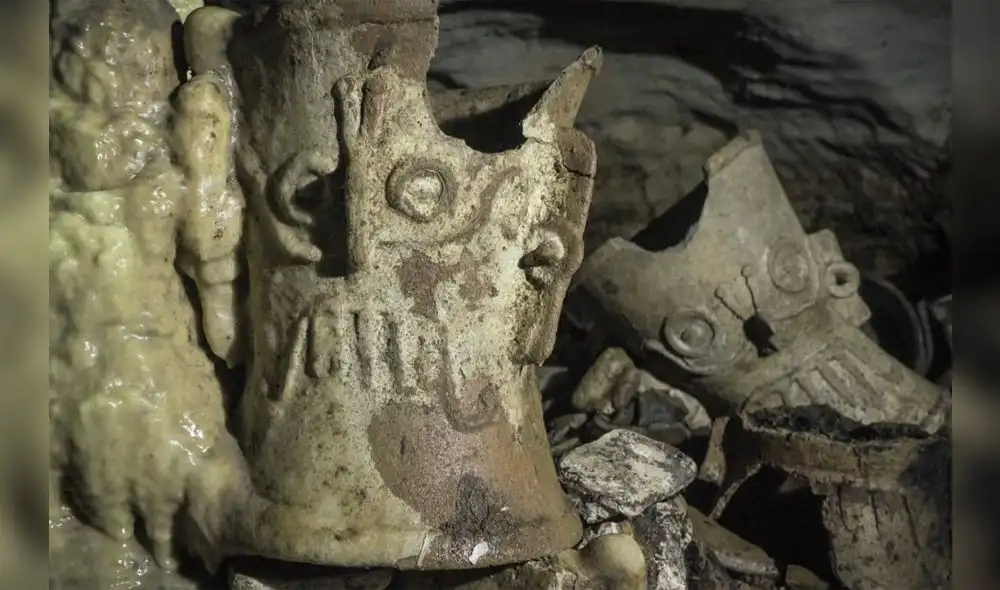 Hallan 200 piezas arqueológicas bajo las ruinas de Chichén Itzá [FOTOS]