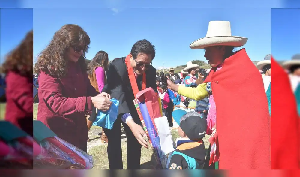 Corte de Cajamarca dona útiles escolares a niños en pobreza 