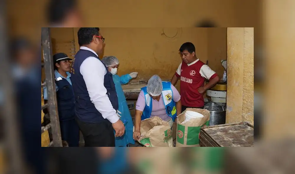 Ancón: panaderías fueron notificada por mala higiene [FOTOS]