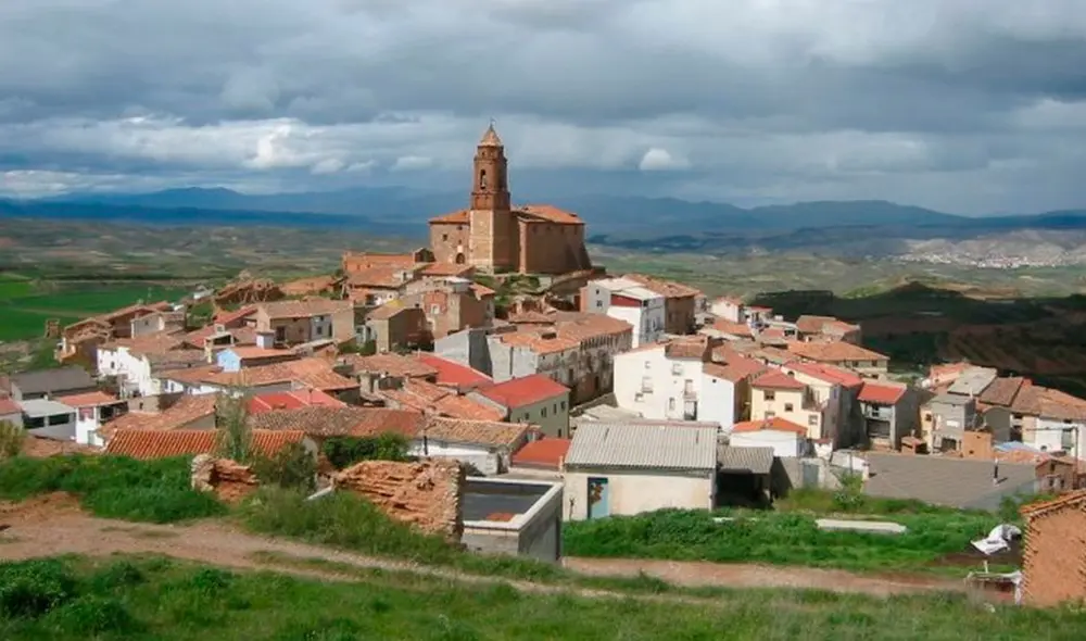 La irresistible oferta provocó que casi 200 personas respondieran al llamado que hizo el municipio español. Foto: Ayuntamiento de Olvés La irresistible oferta provocó que casi 200 personas respondieran al llamado que hizo el municipio español. Foto: Ayuntamiento de Olvés