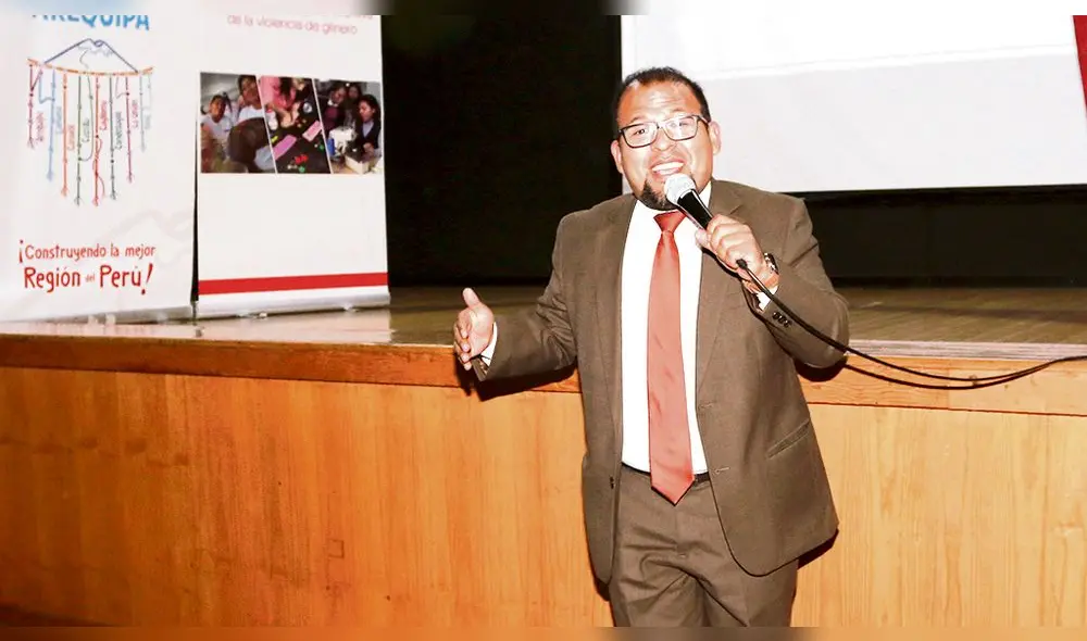 OMAR CANDIA PARTICIPO DE LA CLAUSURA DEL PROGRAMA MUJERES EXITOSAS DE AREQUIPA
OMAR CANDIA PARTICIPO DE LA CLAUSURA DEL PROGRAMA MUJERES EXITOSAS DE AREQUIPA