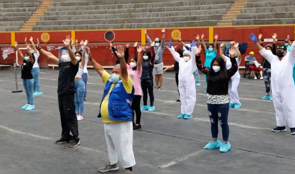 Adultos mayores recibieron el apoyo del Minsa. Foto: Andina Adultos mayores recibieron el apoyo del Minsa. Foto: Andina