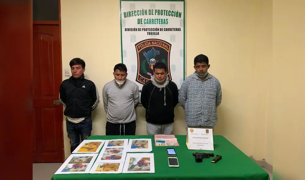 Los Charlis del Triunfo Los Charlis del Triunfo