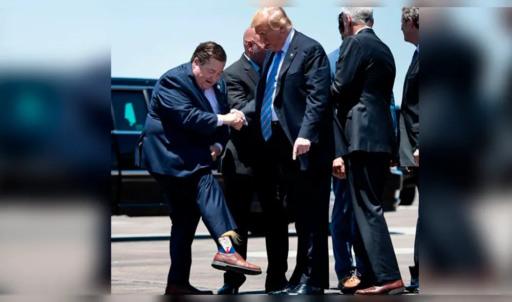 Donald Trump fue sorprendido con calcetines inspirados en su peinado en Louisiana [FOTOS]