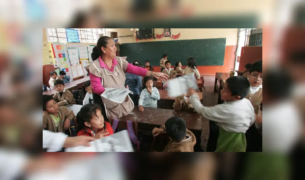 Evalúan el regreso de clases presenciales en el 2021. Créditos: Roberto Cáceres / La República.