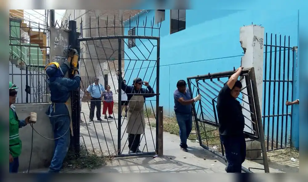 Retiran rejas que impedían el libre tránsito