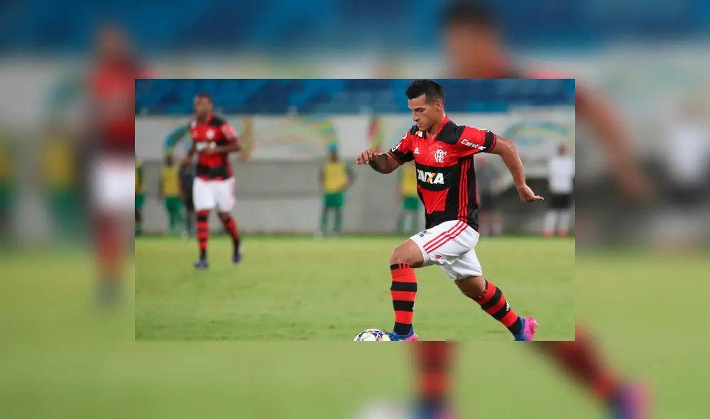 Twitter: Miguel Trauco y su tremendo gesto con un hincha del Flamengo | FOTO