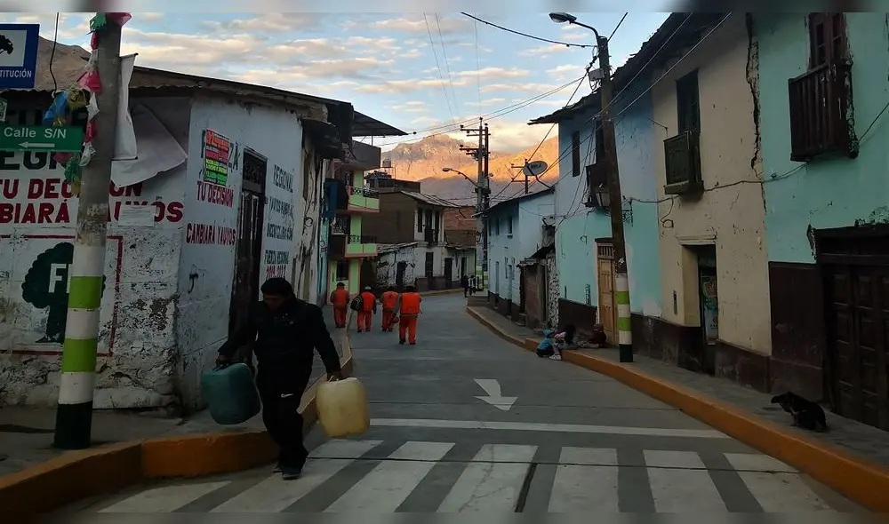 Autoridades deben adoptar medidas urgentes para garantizar el acceso a agua de calidad de la ciudadanía. Autoridades deben adoptar medidas urgentes para garantizar el acceso a agua de calidad de la ciudadanía.