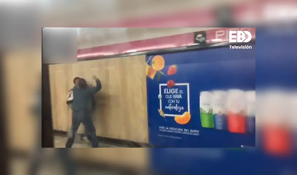 El joven recibió reiterados insultos dentro del vagón y golpeó a quien lo agredía. (Foto: Captura) El joven recibió reiterados insultos dentro del vagón y golpeó a quien lo agredía. (Foto: Captura)