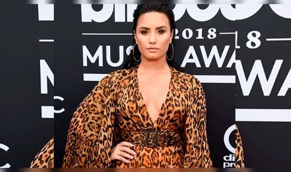 Demi Lovato y usuaria discuten tras despido de joven que le ofrecía drogas [FOTOS]