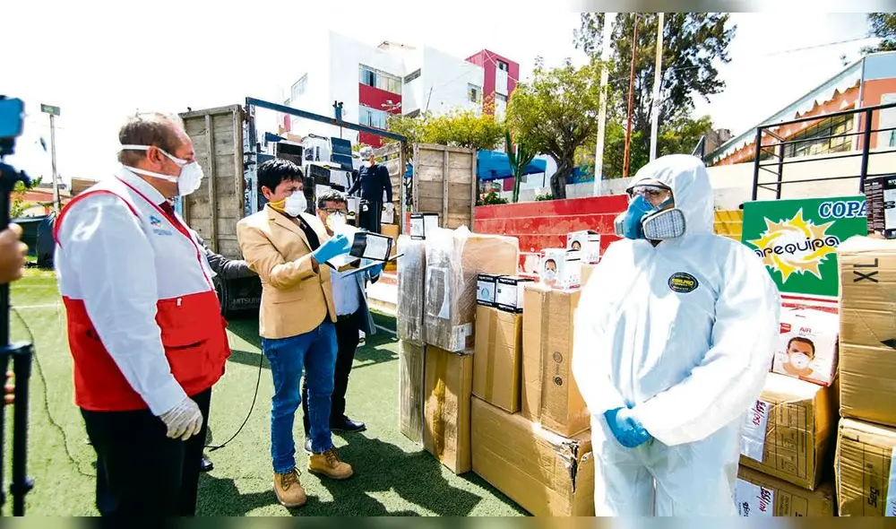 entrega. Gobernador hizo entrega de mascarillas para personal de salud. Estas fueron adquiridas a proveedor habitual del GRA.