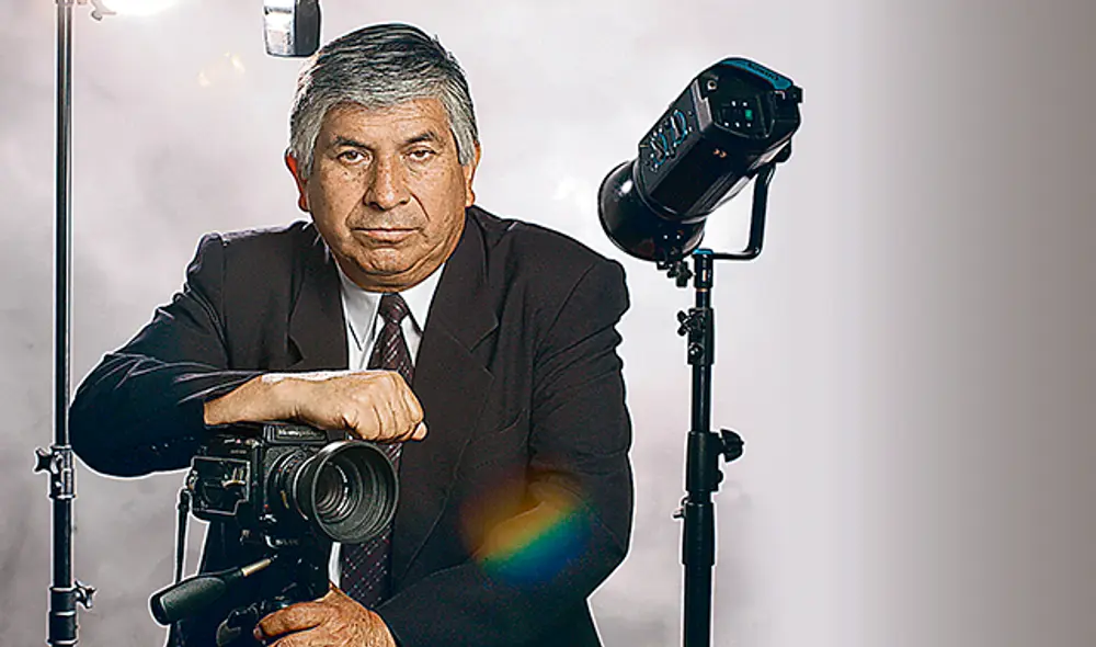 Óscar Medrano, reportero gráfico curtido en mil comisiones. Óscar Medrano, reportero gráfico curtido en mil comisiones.