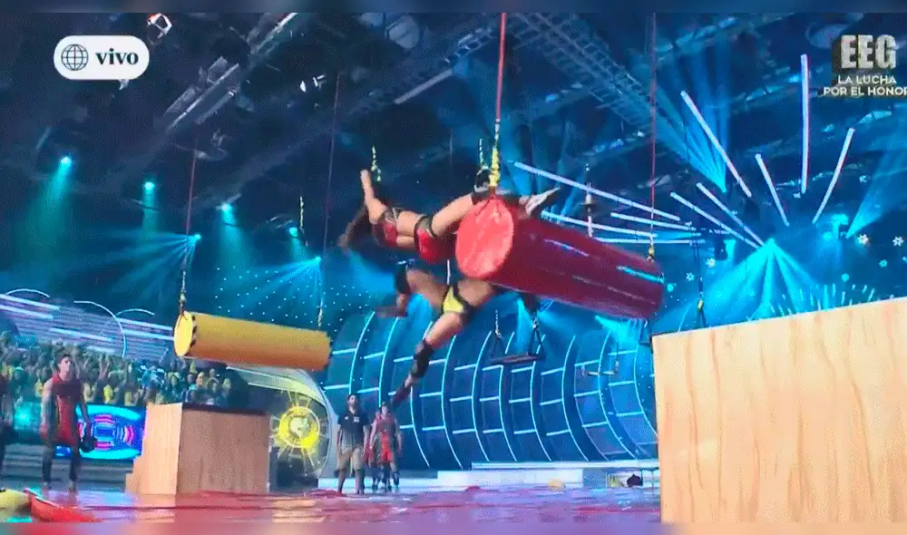 EEG: Karen Dejo lanzó una patada en el rostro de Paloma Fiuza [VIDEO]