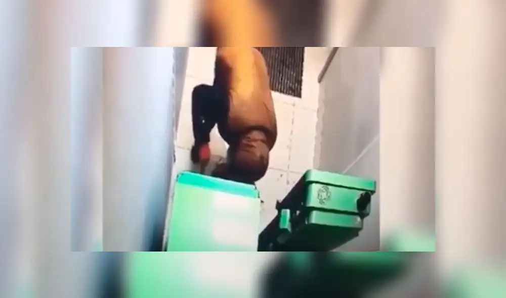 El momento en el que ladrón trata de roba cajero automático. Foto: captura de video.