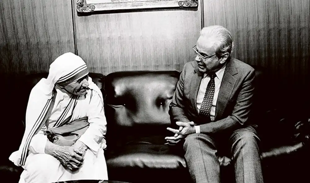 Adiós, peruano universal