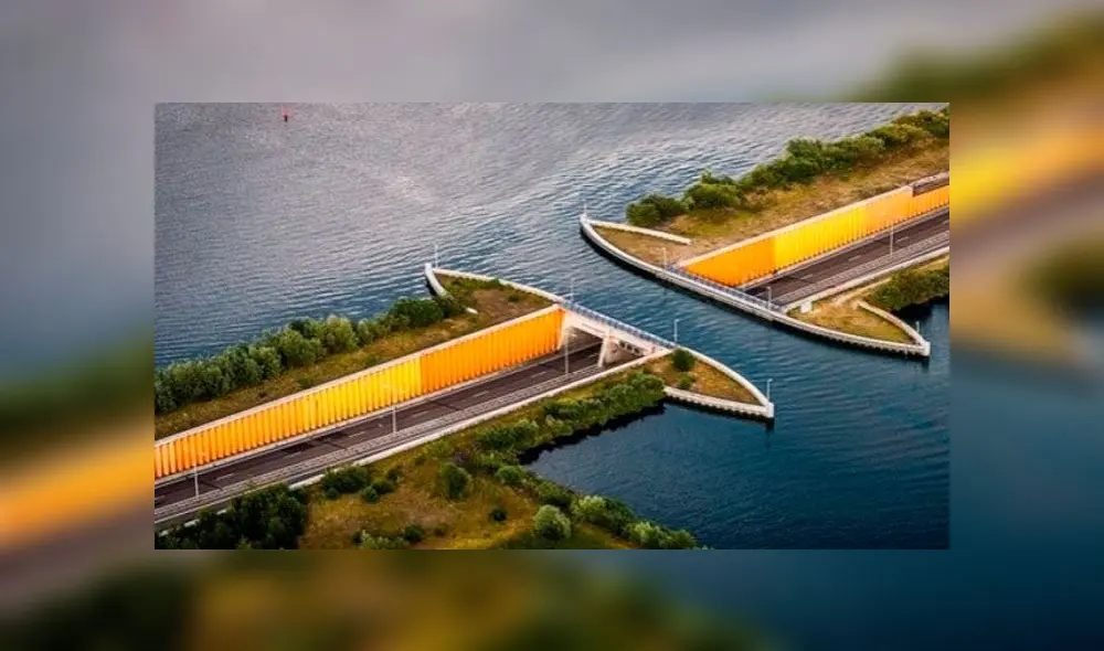 Acueducto en Holanda fue construido en 2002. Foto: Marcianos. Acueducto en Holanda fue construido en 2002. Foto: Marcianos.