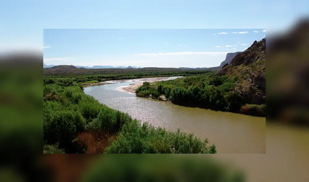 Mujer pensó que había sufrido un aborto y lanza el cuerpo de su hija viva al río 