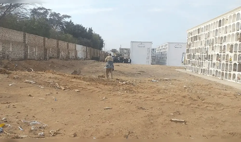 Habilitan fosa común en cementerio El Carmen. Habilitan fosa común en cementerio El Carmen.