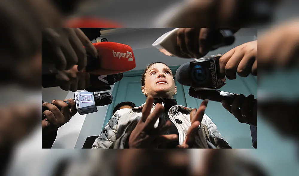 Influencias indebidas. Según los colaboradores, Luciana León favoreció a Alex Peña a cambio de pagos mensuales y trabajo para su hermano Rómulo.