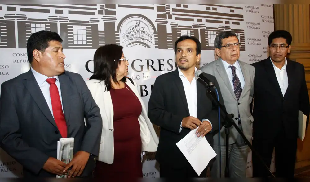 Frente Amplio plantea interpelar al ministro Carlos Morán