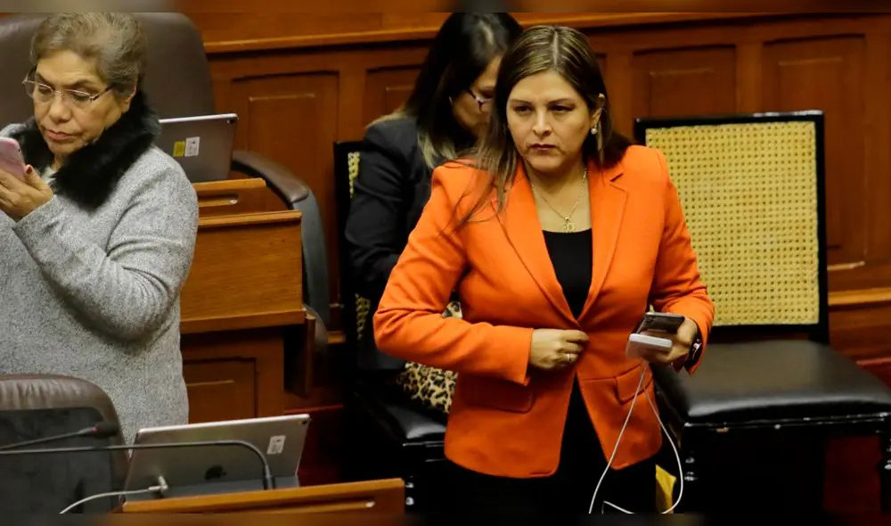 Karina Beteta fue la vicepresidenta del Congreso hasta el lunes 30 de septiembre. Foto: La República.