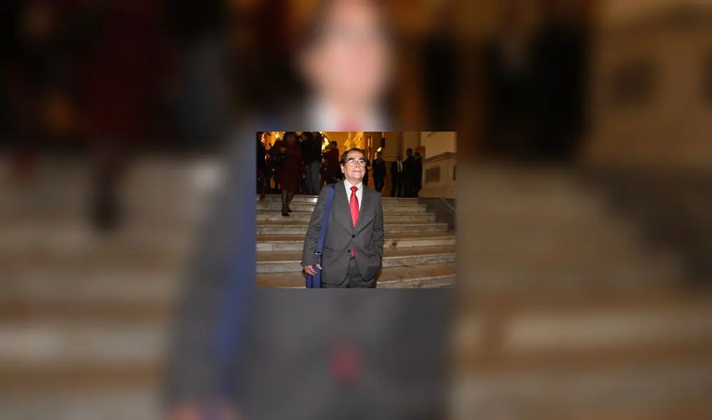 Óscar Ugarte dio positivo a coronavirus y fue internado en el hospital Rebagliati Óscar Ugarte dio positivo a coronavirus y fue internado en el hospital Rebagliati