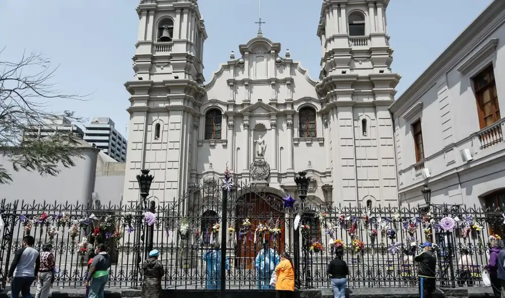 Los centros de adoración abrirán sus puertas pero con las medidas del estado de emergencia nacional. Foto: Antonio Melgarejo/La República
