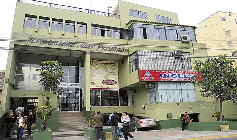 El origen. Socios y exdirectivos de la Cooperativa Alas Peruanas destaparon el caso ante la fiscalía. El origen. Socios y exdirectivos de la Cooperativa Alas Peruanas destaparon el caso ante la fiscalía.