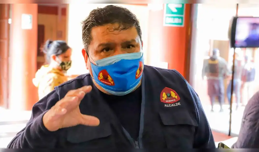 Alcalde de Chimbote Roberto Briceño Alcalde de Chimbote Roberto Briceño