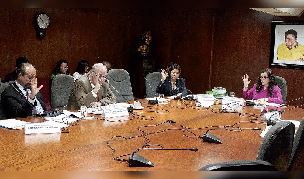 Ante negativa de PPK, Comisión Lava Jato cita a la primera dama