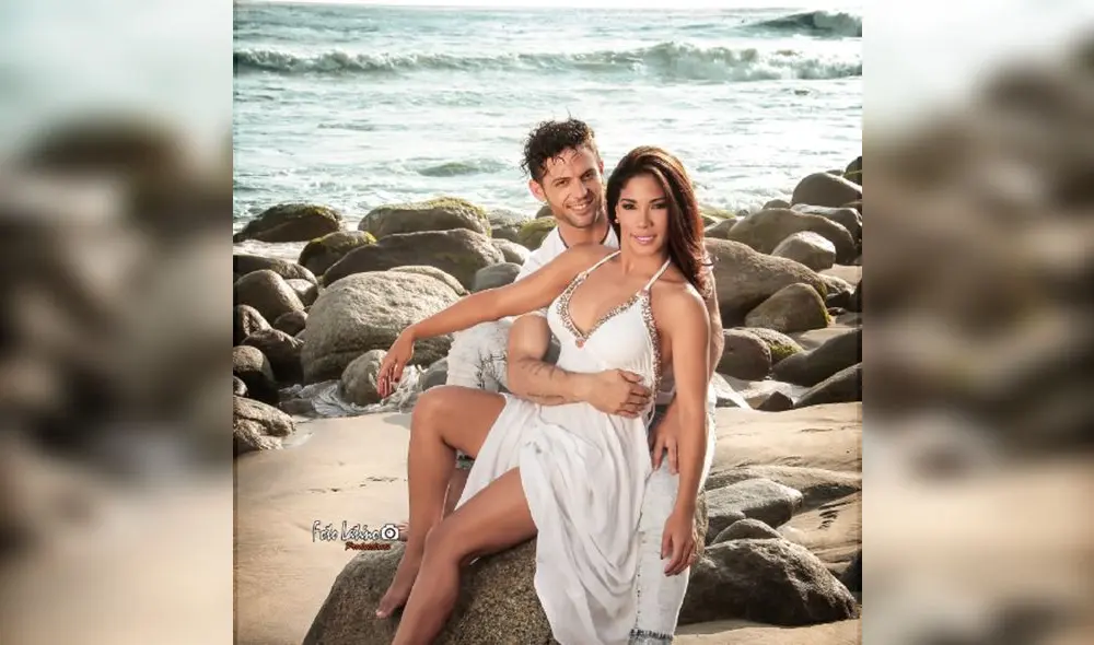 Karen Dejo lució vestido de novia