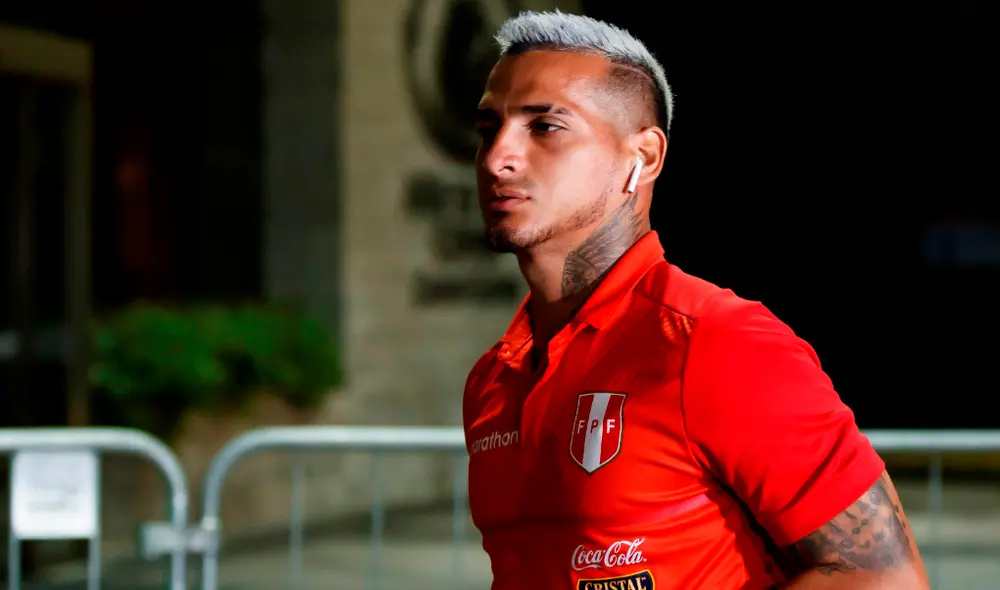 El futbolista de la selección peruana jugará en el Saint-Etienne de Francia por las próximas tres temporadas.