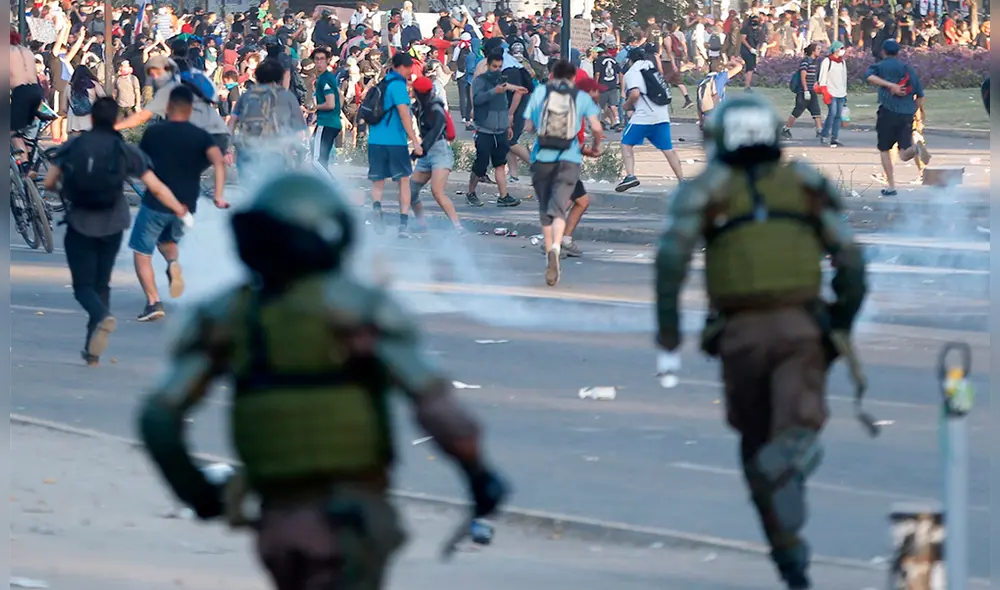 En total suman tres peruanos fallecidos durante las protestas. (Foto: EFE) En total suman tres peruanos fallecidos durante las protestas. (Foto: EFE)