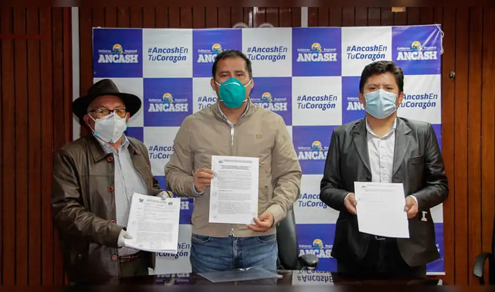 Entregan adenda a alcalde de Chuiquián