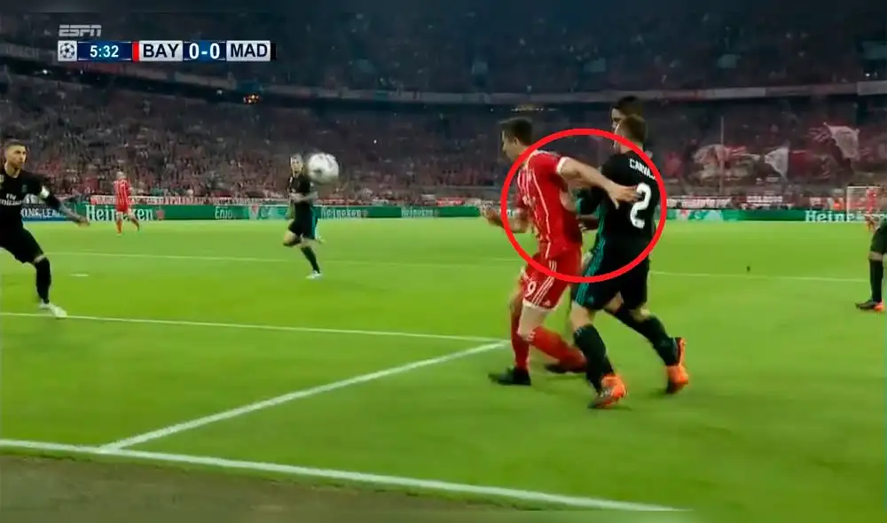Real Madrid vs Bayern Múnich: ¿Penal no sancionado a Lewandowski? [VIDEO]