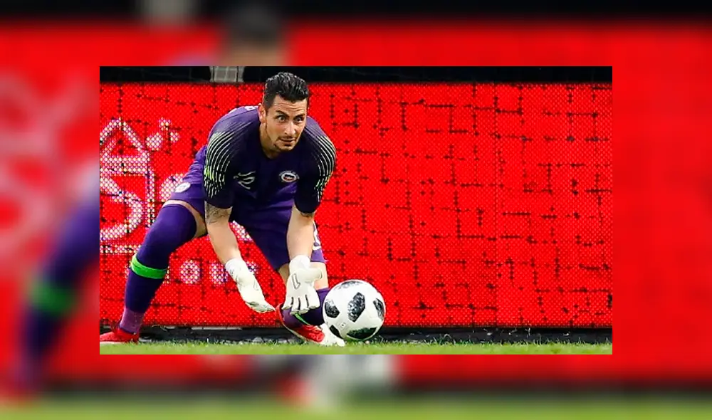 Gabriel Arias, arquero de Chile, recibe amenazas de muerte a su familia y cierra sus redes sociales Gabriel Arias, arquero de Chile, recibe amenazas de muerte a su familia y cierra sus redes sociales