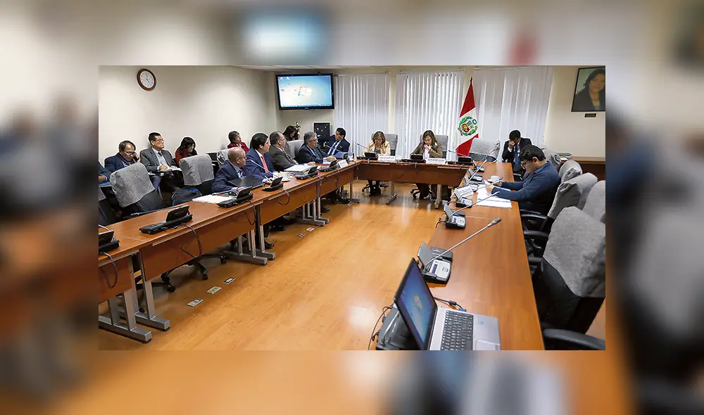 Comisión de Ética Comisión de Ética