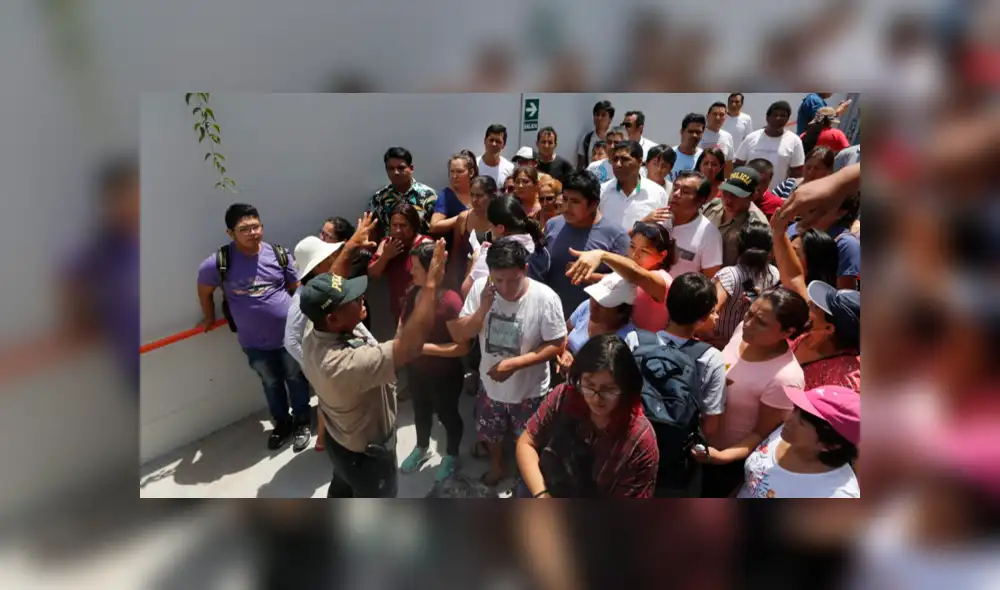 V.E.S.: Disparo en colegio deja un herido y muerto [VIDEO]