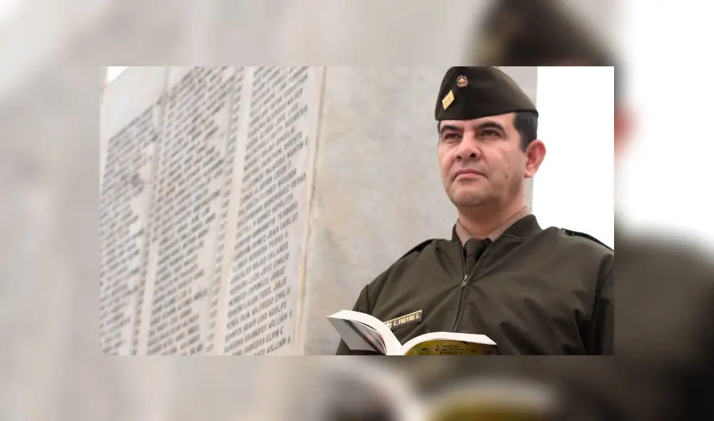 Denuncian por violencia física, psicológica y económica a escritor y asesor del ministro de Defensa, Carlos Enrique Freyre. Créditos: La República.