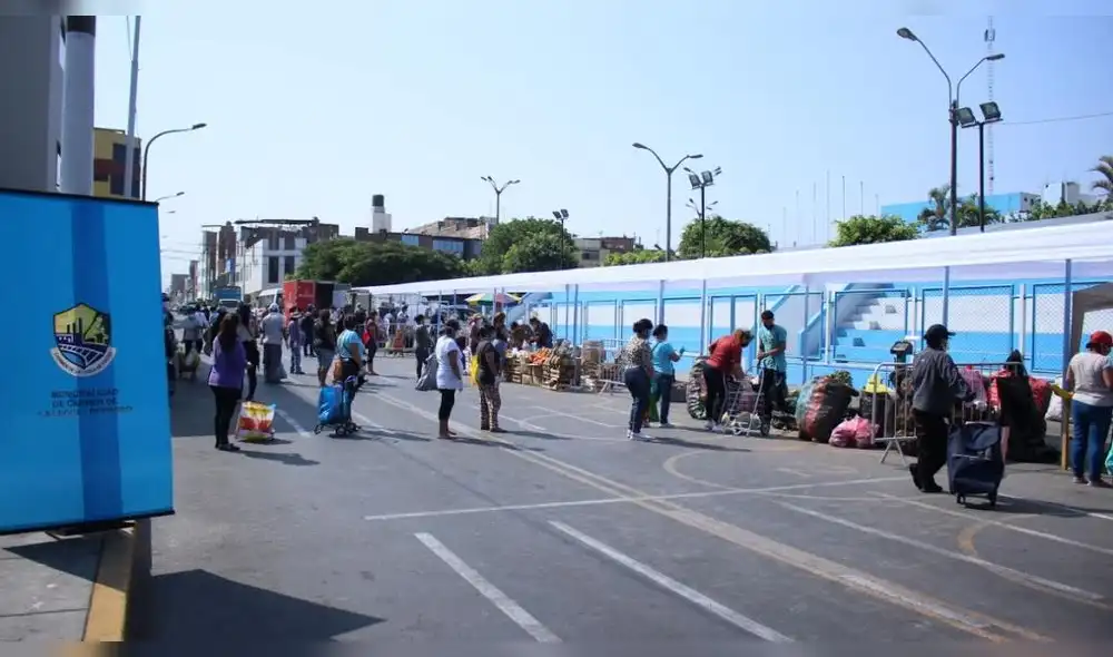 Más de 2,000 familias se beneficiaron con los bajos precios. Más de 2,000 familias se beneficiaron con los bajos precios.