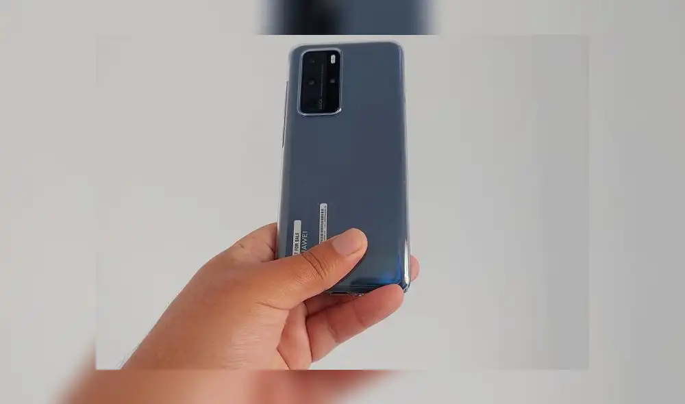 Huawei P40 Pro con protector.