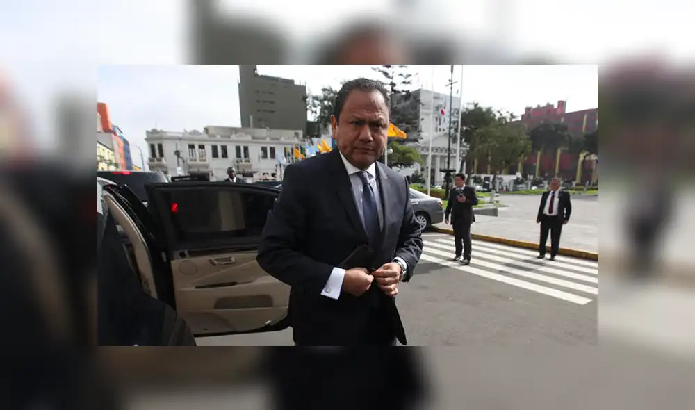 Exministro Mariano González ante fiscal y buscan a lobista Samuel Campusano