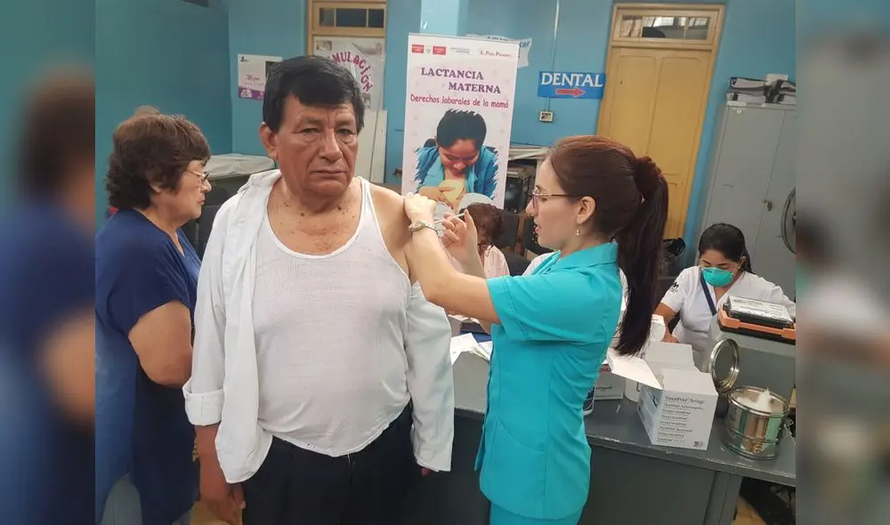 Adultos mayores de 60 años reciben vacuna contra el neumococo en Trujillo. Adultos mayores de 60 años reciben vacuna contra el neumococo en Trujillo.