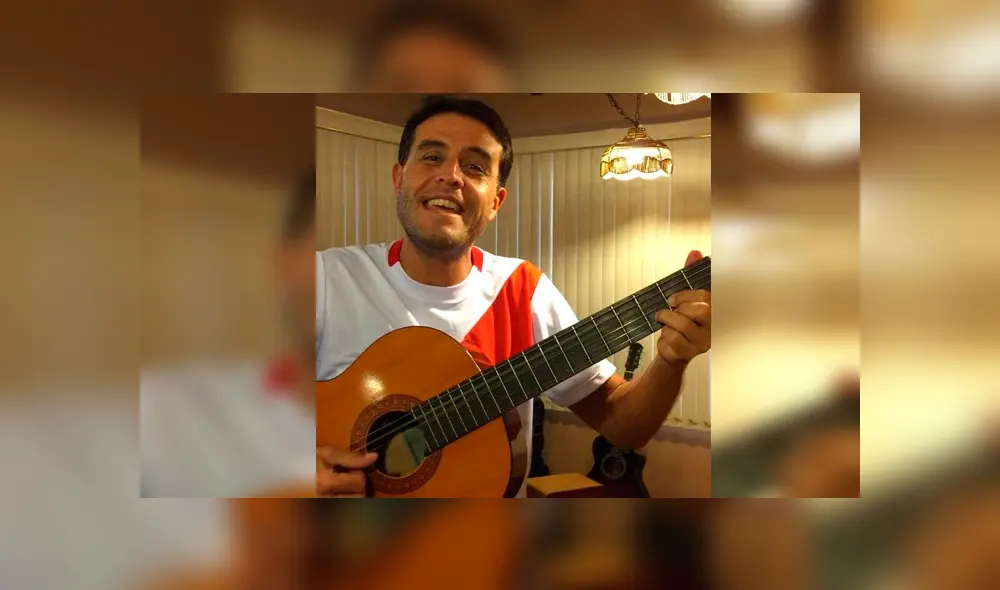 El Profesor Gustavo durante una de sus clases por YouTube