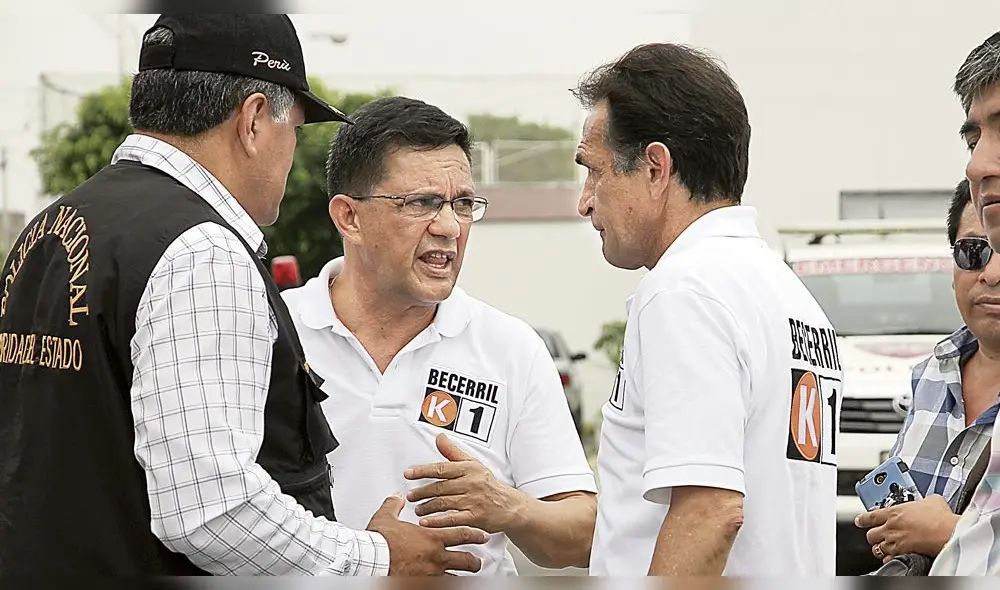 Antonio Becerril admitió haber ido con empresaria para pagar coima a alcalde Antonio Becerril admitió haber ido con empresaria para pagar coima a alcalde