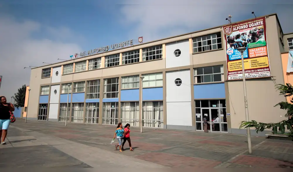 Hallan muerto a profesor dentro de colegio nacional Alfonso Ugarte