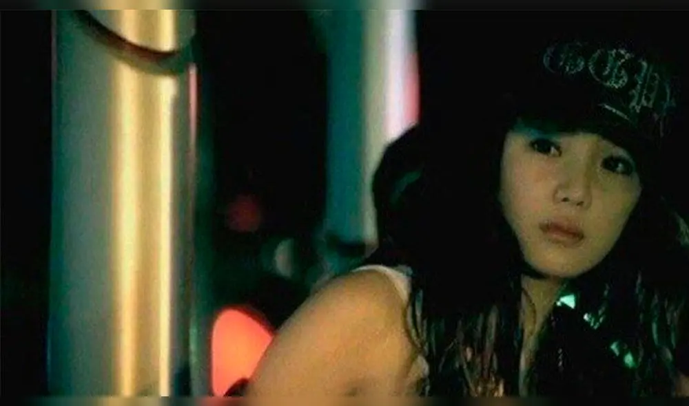 Predebut: Bom en el proyecto musical con Lee Hyori. Predebut: Bom en el proyecto musical con Lee Hyori.